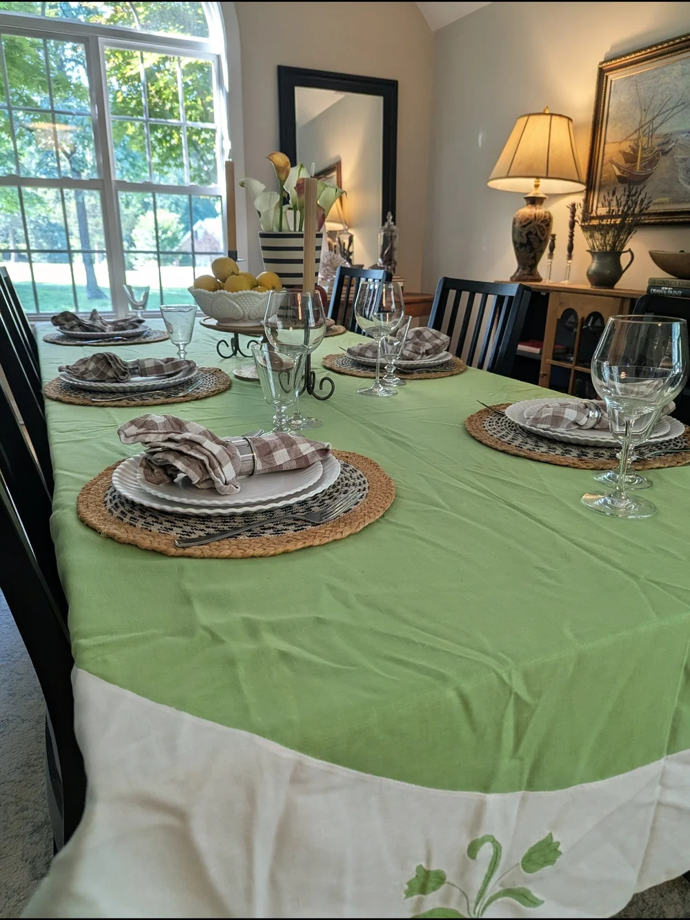 Applique Linen Tablecloth Chartreuse Green Tulips Scalloped XL Oblong